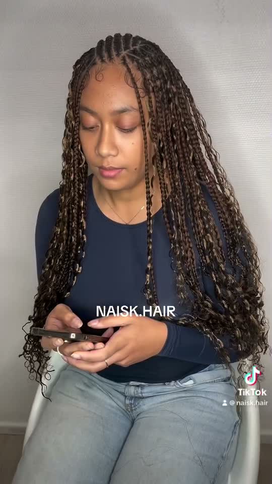 Vidéo Customisation et pose chez NAISK HAIR