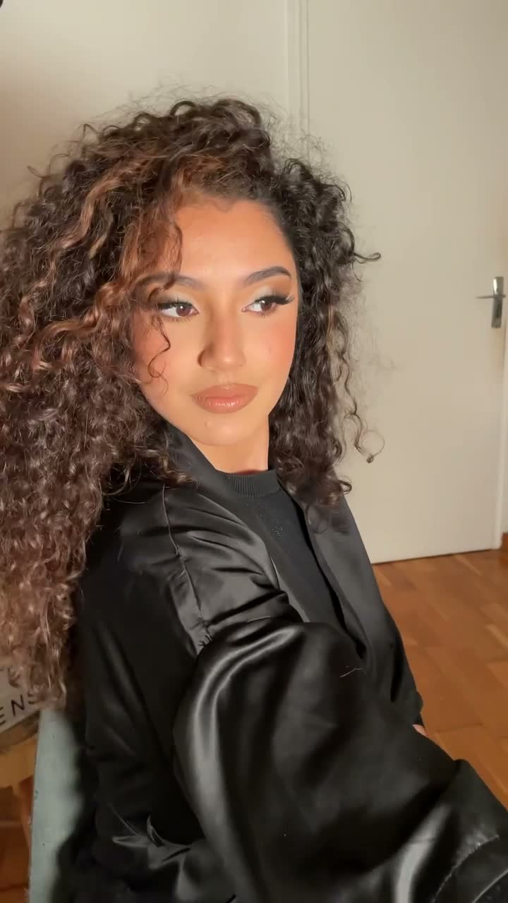Vidéo Maquillage & Coiffure chez Glam by Nens