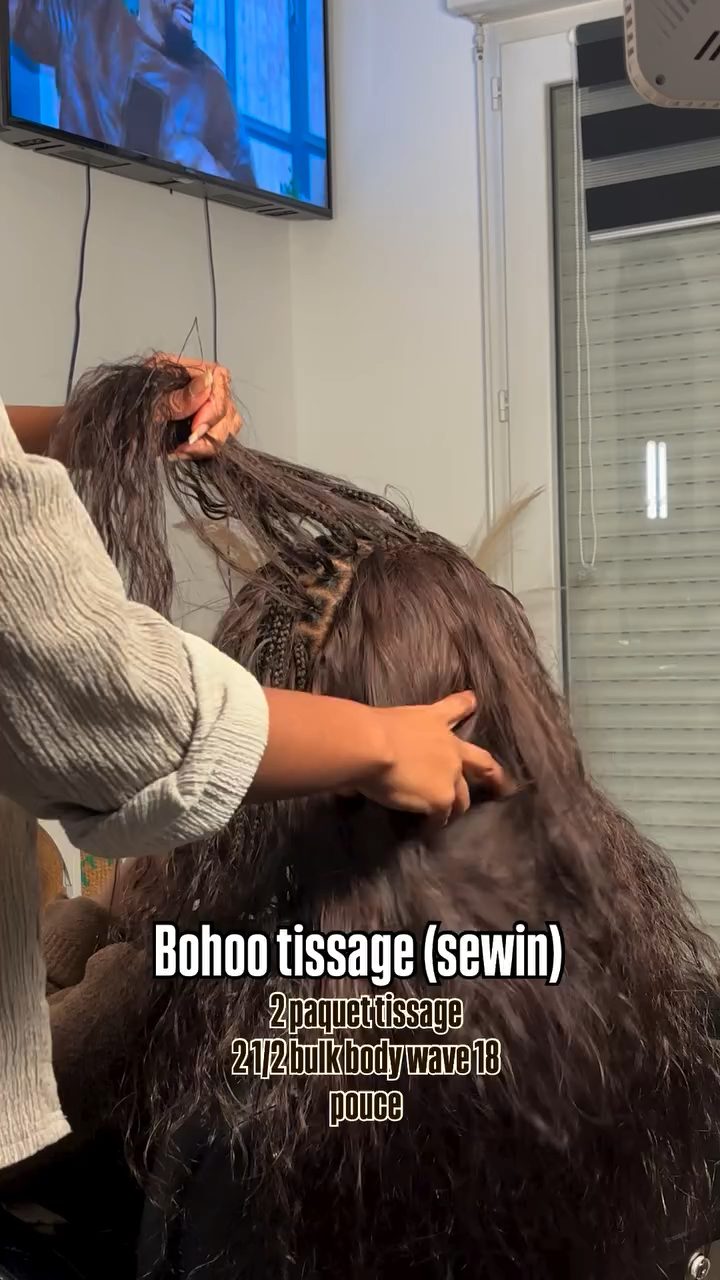 Vidéo Boohoo Braid Zoe Kravitz court chez Hairoom by Julieta