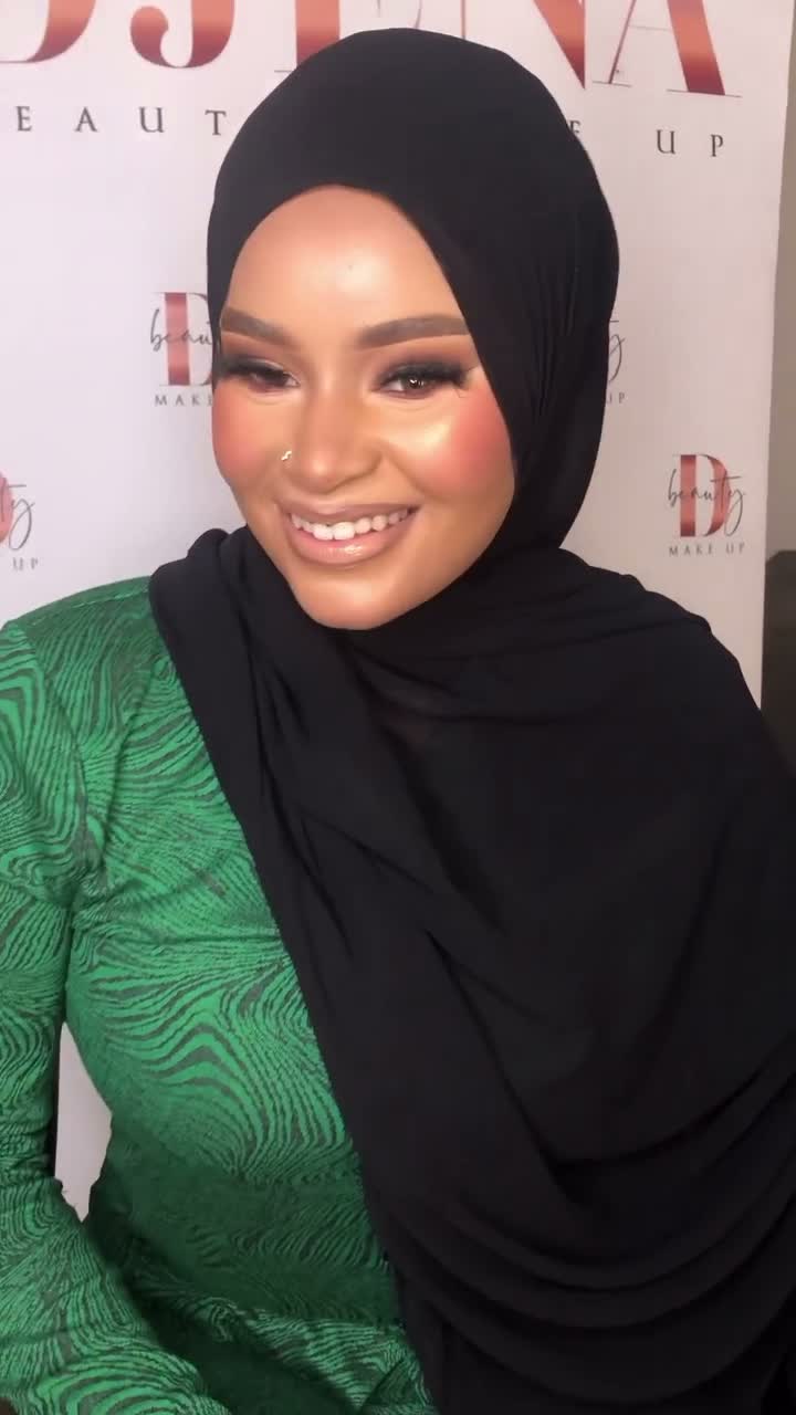 Vidéo Makeup Sophistiqué chez DSGlam