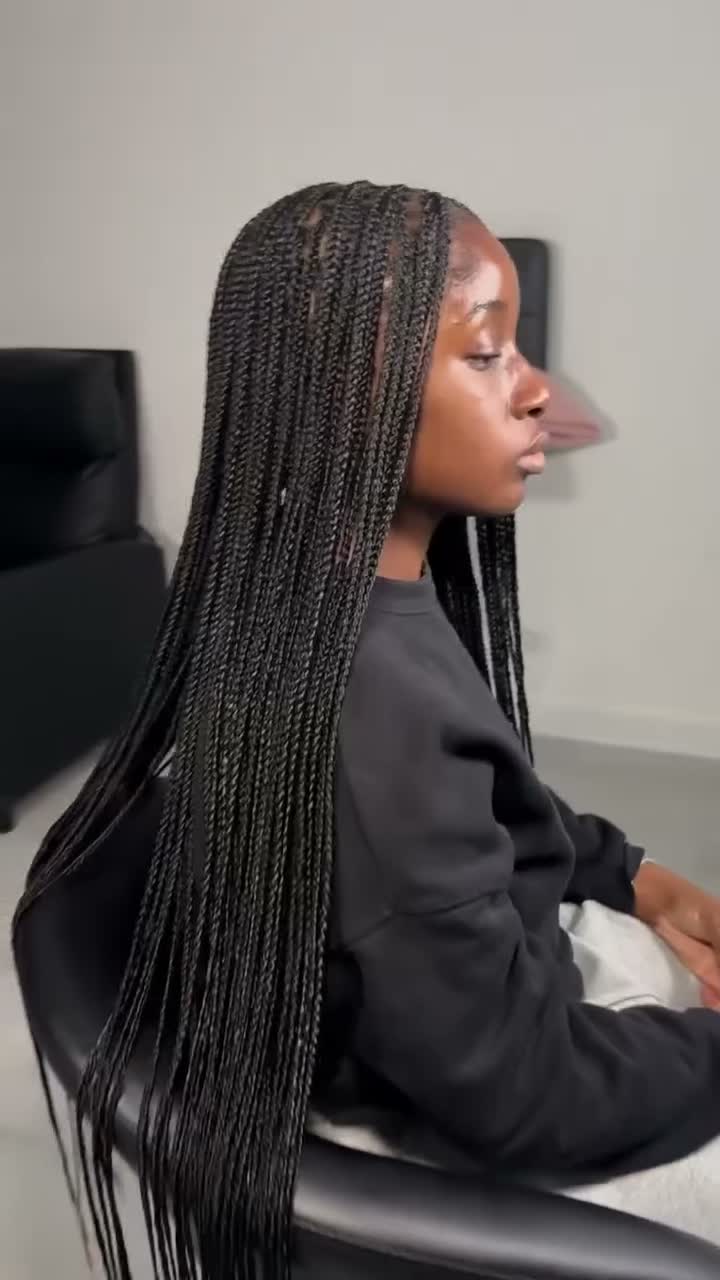 Vidéo Knotless extra fines chez by magique hairr