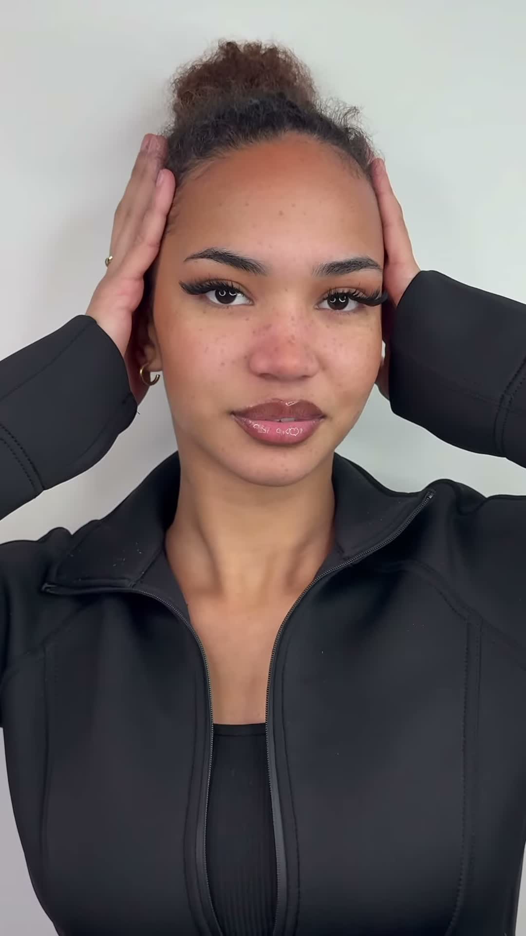 Vidéo Mega Whipsy chez Nourya Lashes