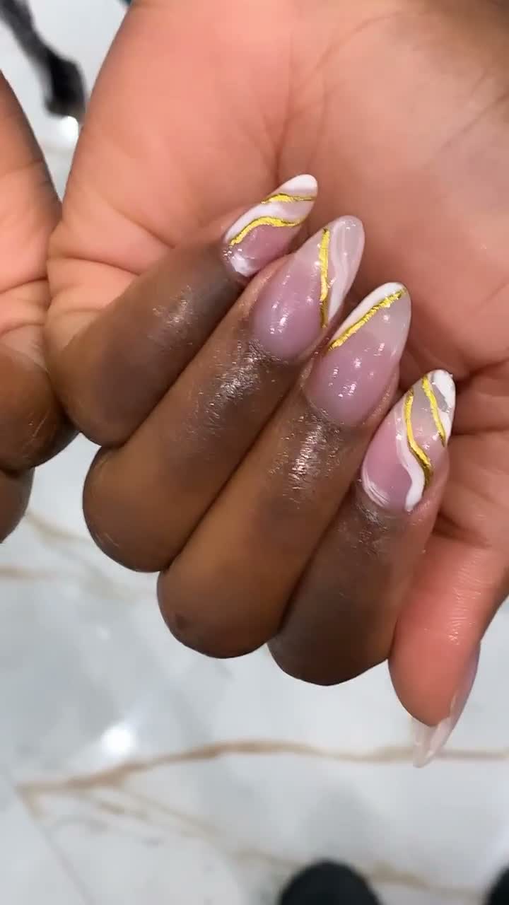 Vidéo Nail art faux ongles chez Coco beauty Paris