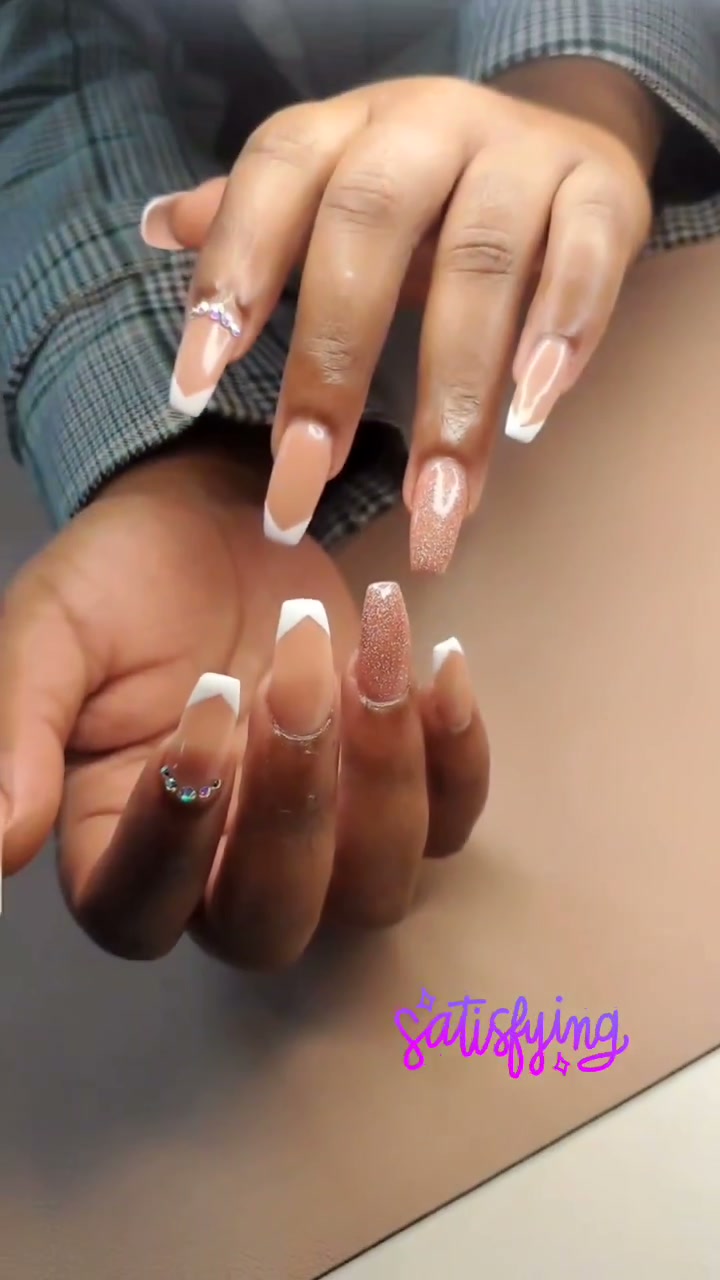Vidéo Gel-X ou Pose Américaine chez Pour la beauté