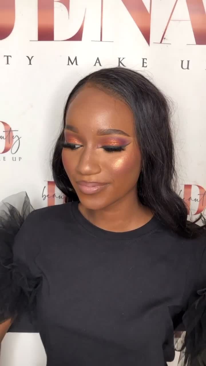 Vidéo Makeup Sophistiqué chez DSGlam