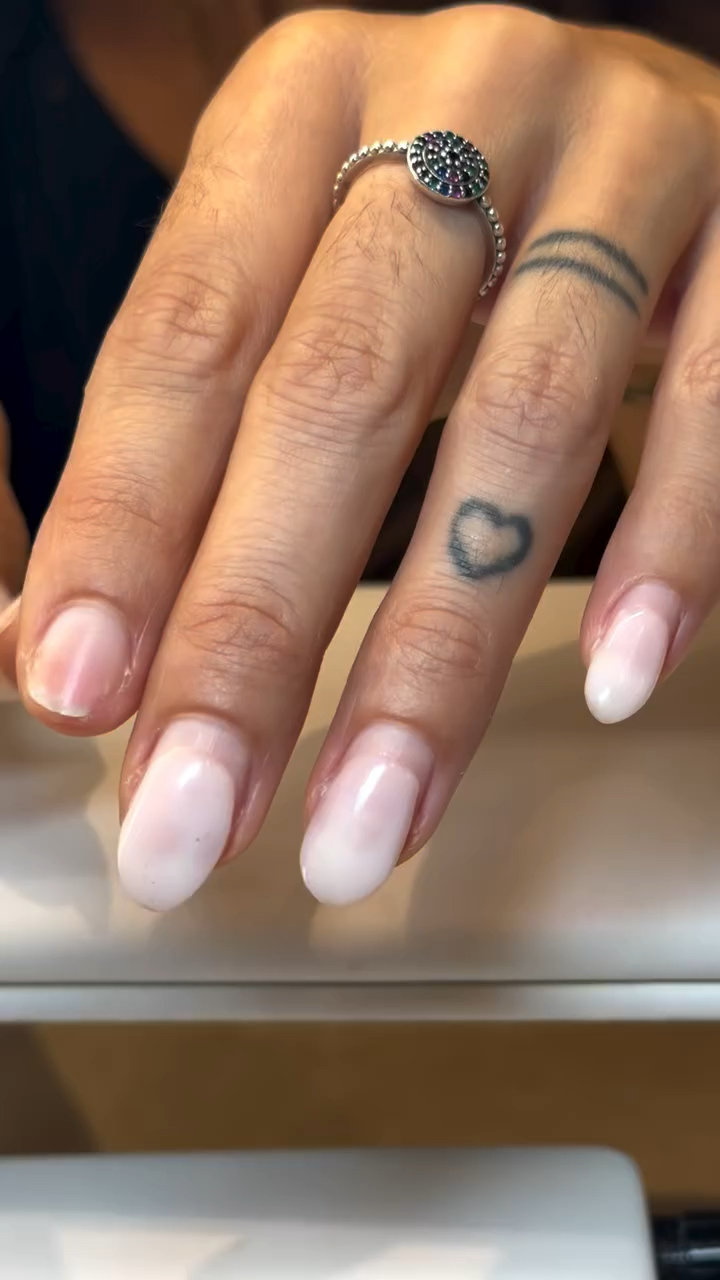 Vidéo Soin des mains chez Areej nail studio