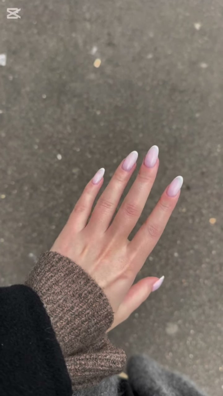 Vidéo Mains - Soin des ongles express et Pose de vernis semi-permanent chez Rouge Levallois
