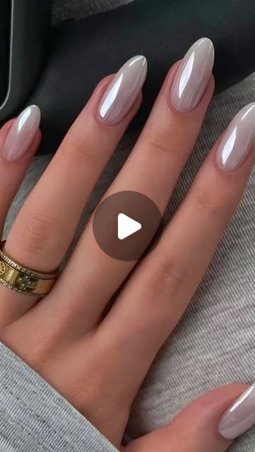 Vidéo Pose de Vernis Semi-Permanent chez Secret Nails Beauty Bar