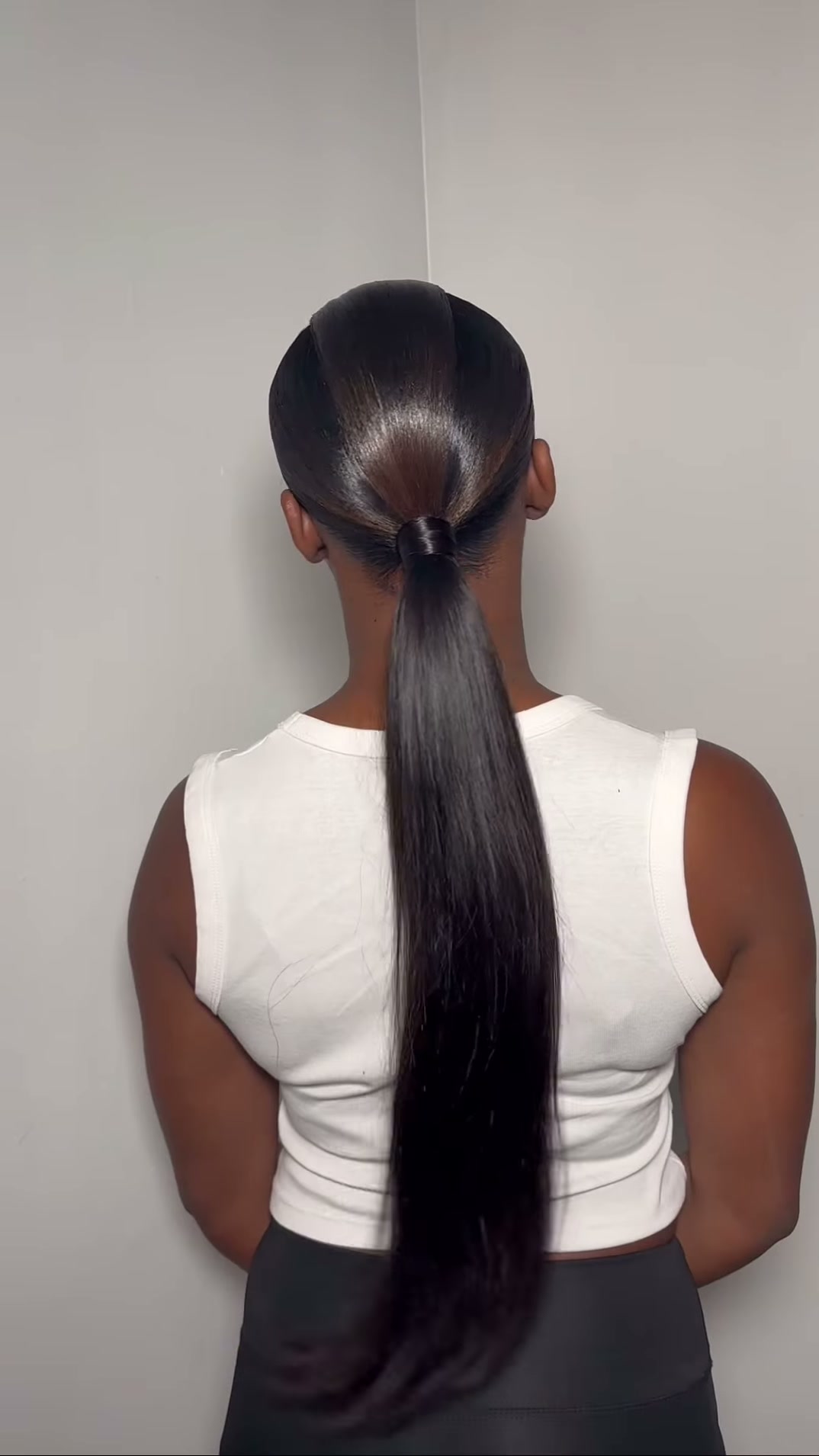 Vidéo Freestyle ponytail chez PLDA HAIR