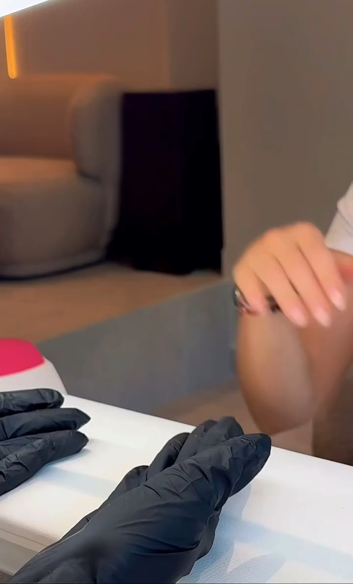 Vidéo Soin des mains chez Areej nail studio
