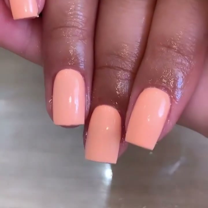 Vidéo Faux ongles avec vernis semi permanent couleur chez Coco beauty Paris