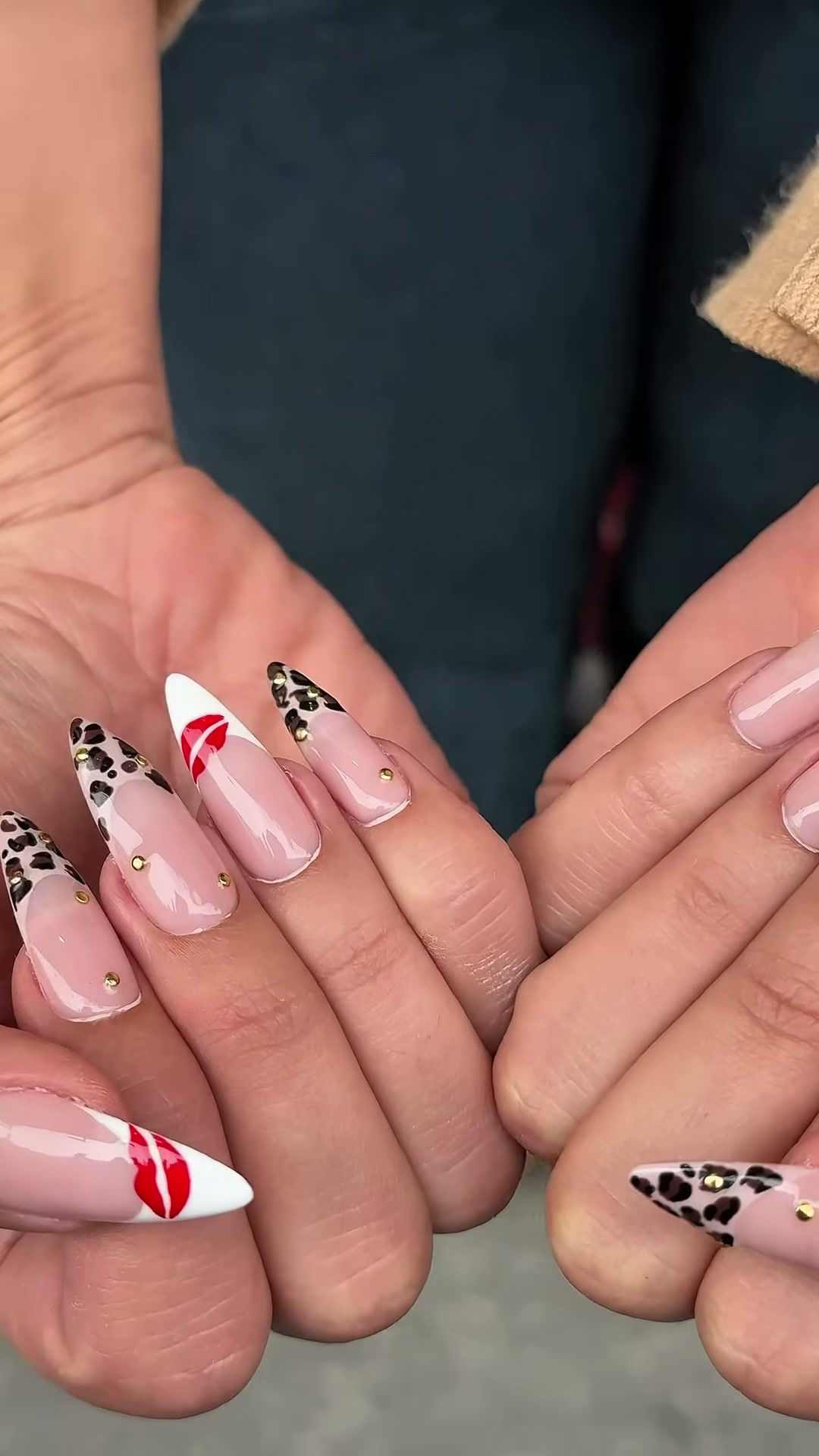 Vidéo Nail Art chez Rouge Levallois
