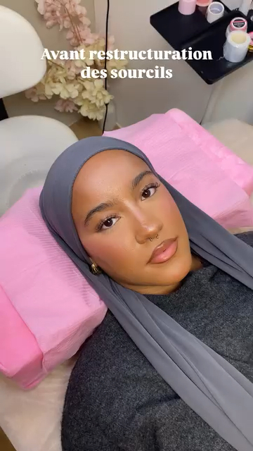 Vidéo Eyelash extensions - mixed application chez Lash by NK