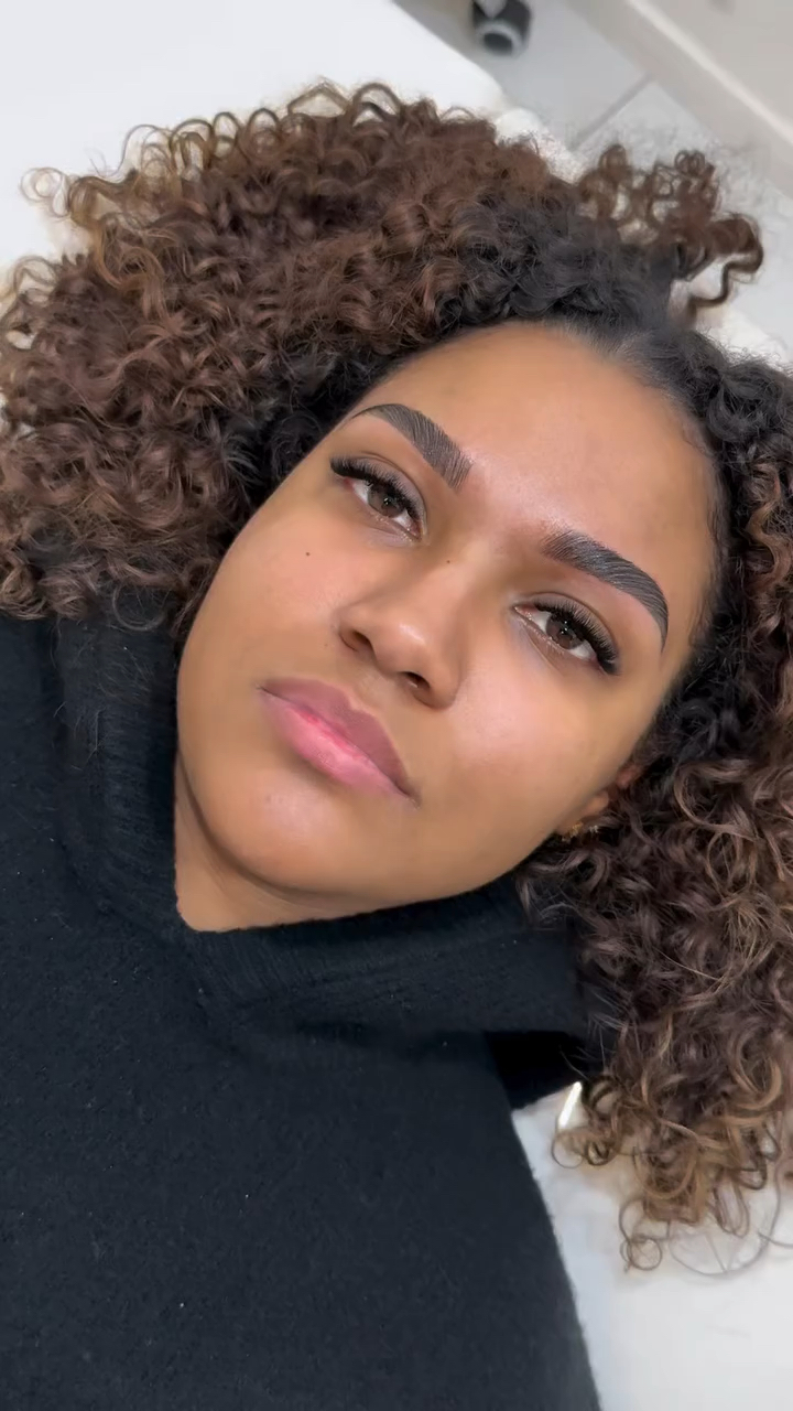 Vidéo Remplissage gainage avec couleur chez The beauty House