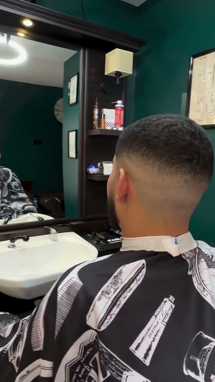 Vidéo Soin Visage chez Kingsman Barber