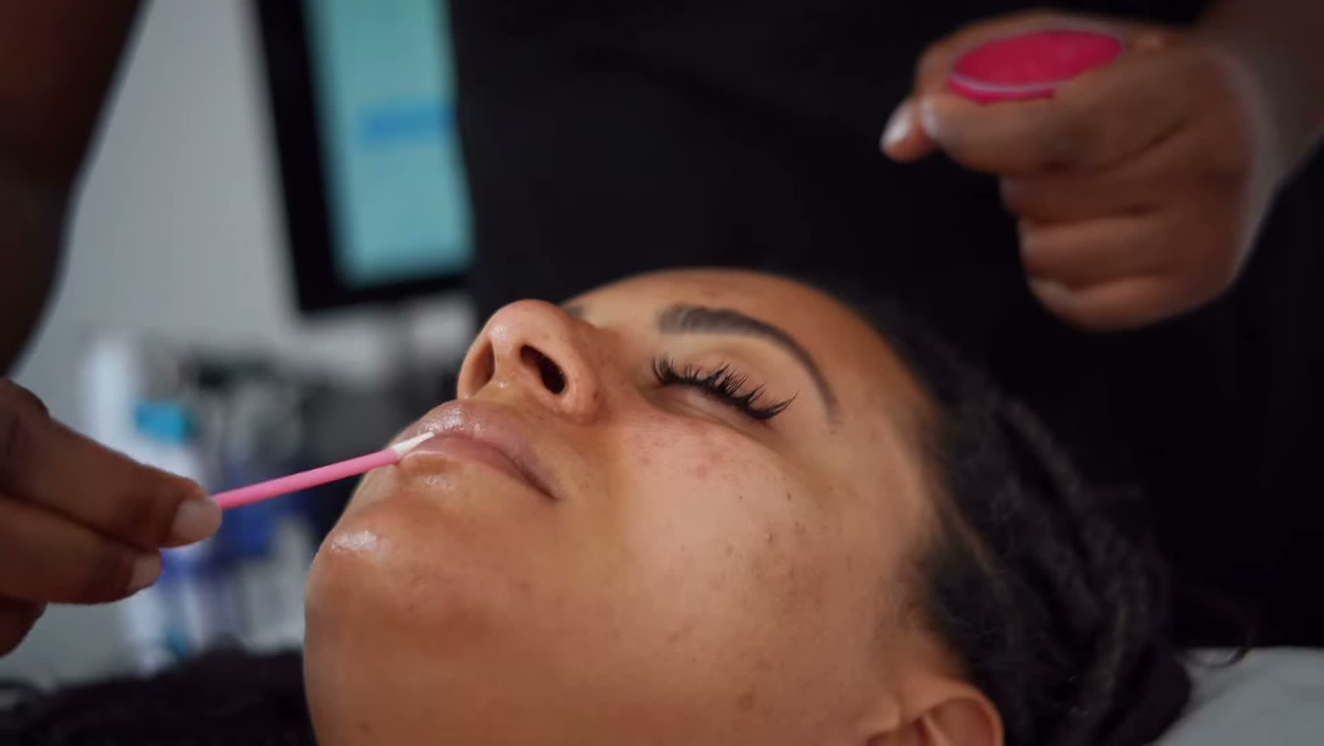 Vidéo 1 2 3 Glow chez Hello Beauty Paris