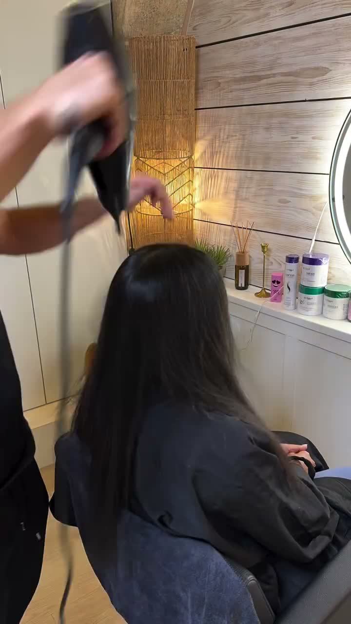 Vidéo Lissage Definitif cheveux courts chez L'ADN du Lissage