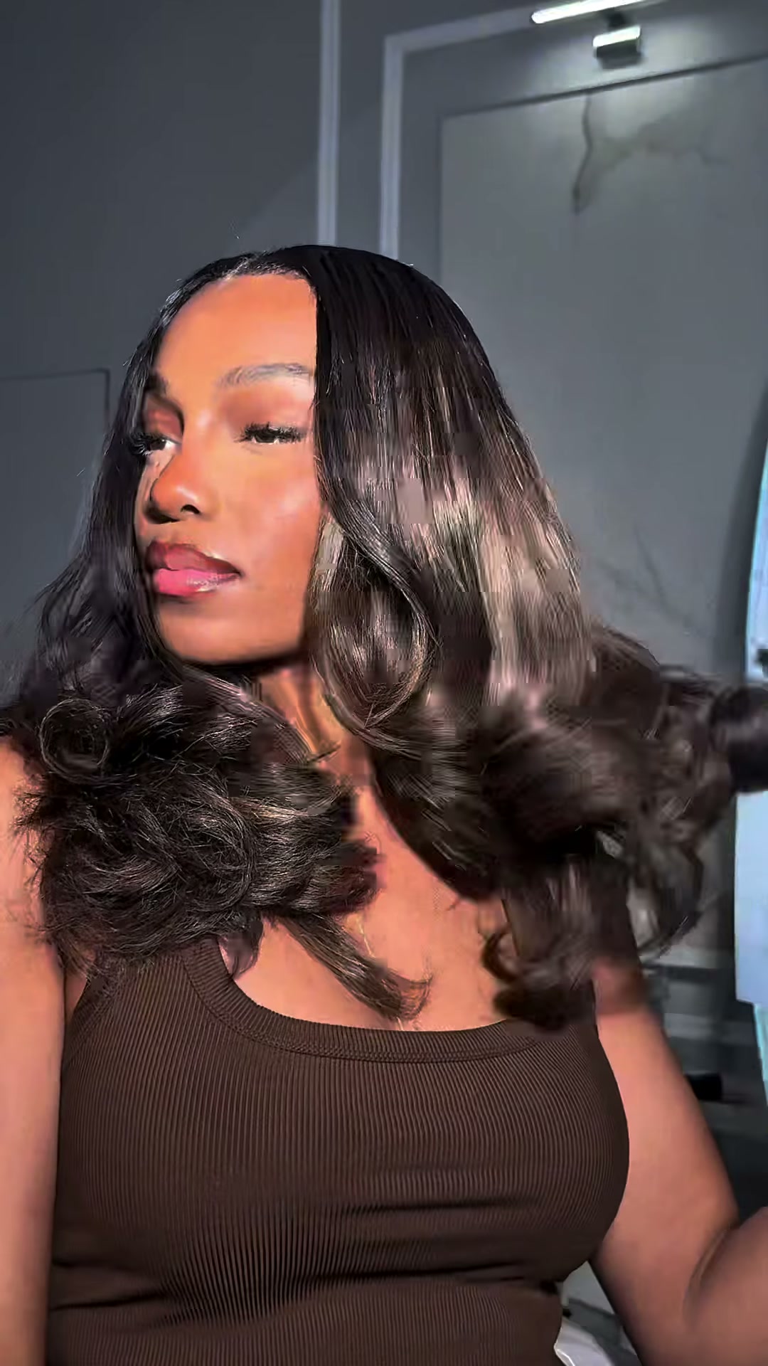 Vidéo Tissage ouvert chez Fanny's Beauty