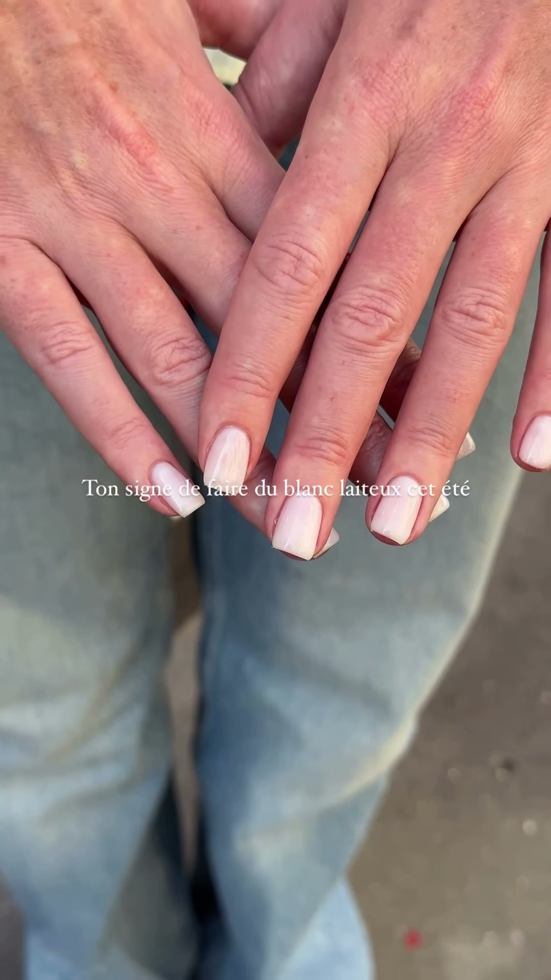Vidéo Manucure complète et pose de vernis classic chez Rouge Paris 4