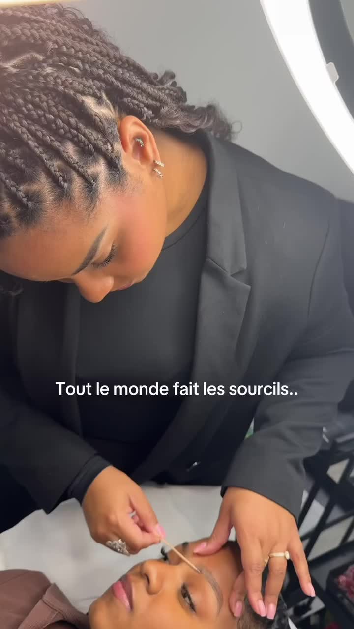 Vidéo Micropigmentation chez Aurelie BrowQueen