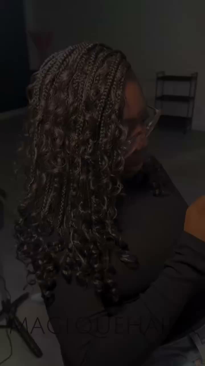 Vidéo Goddes braids chez by magique hairr