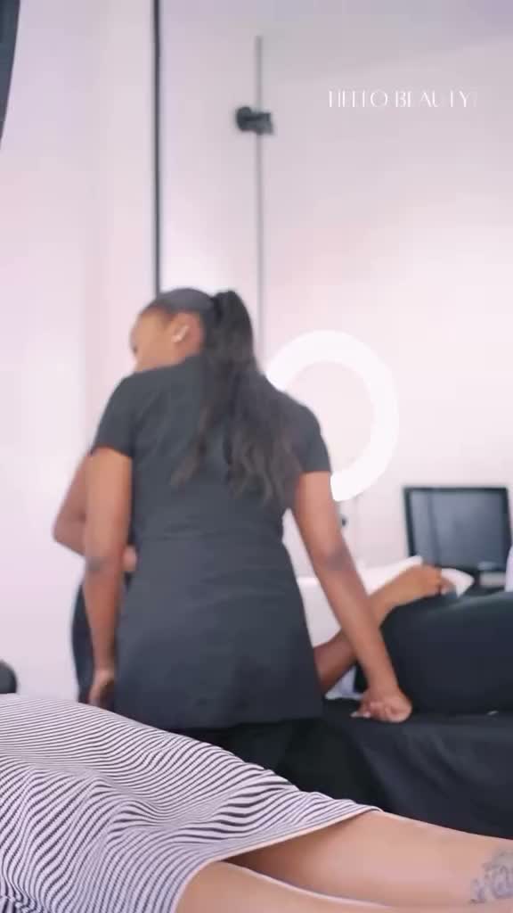 Vidéo Dermaplaning chez Hello Beauty Paris