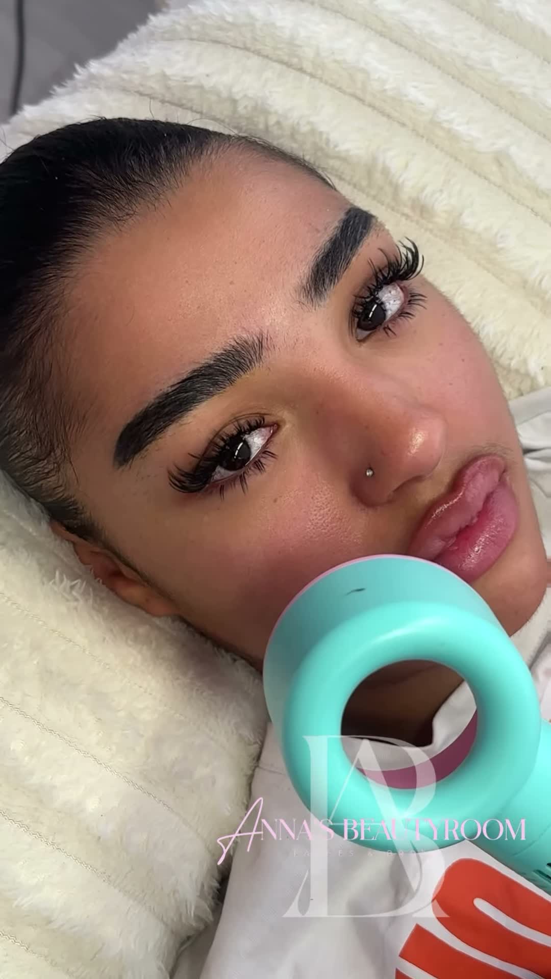 Vidéo Wet n wispy chez Anna Beauty Room