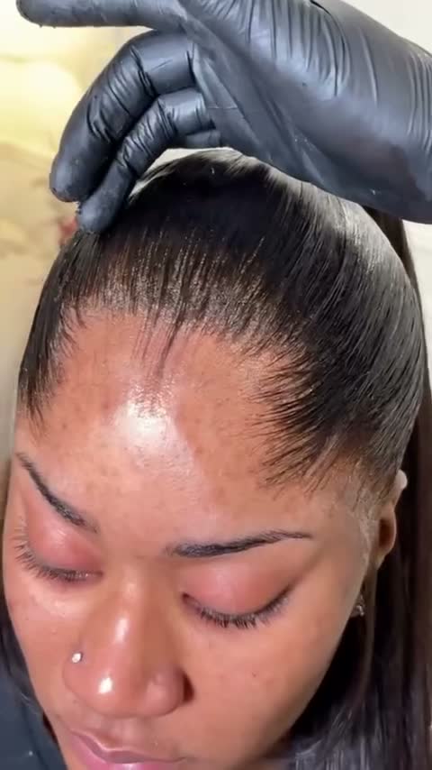 Vidéo Pose de lace frontal Simple chez Aliyah hair