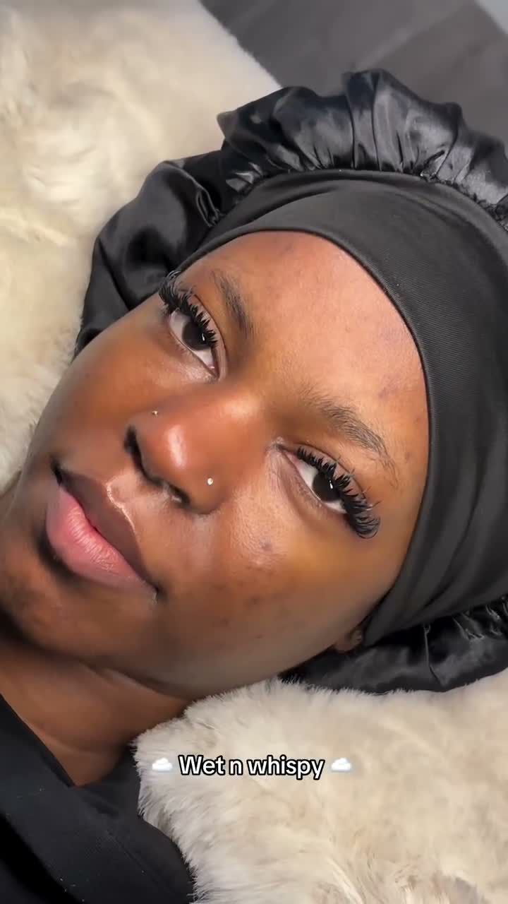 Vidéo Wet look set★: Volume effet mouillé chez Lashed by Nelly