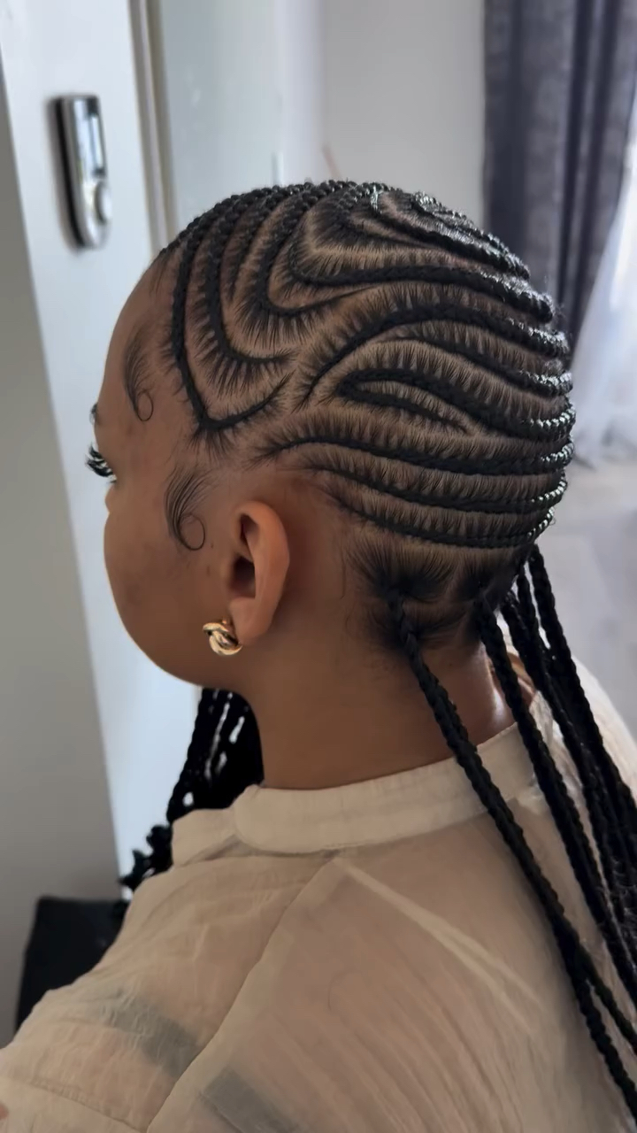 Vidéo French braids chez Paradis Coiffure