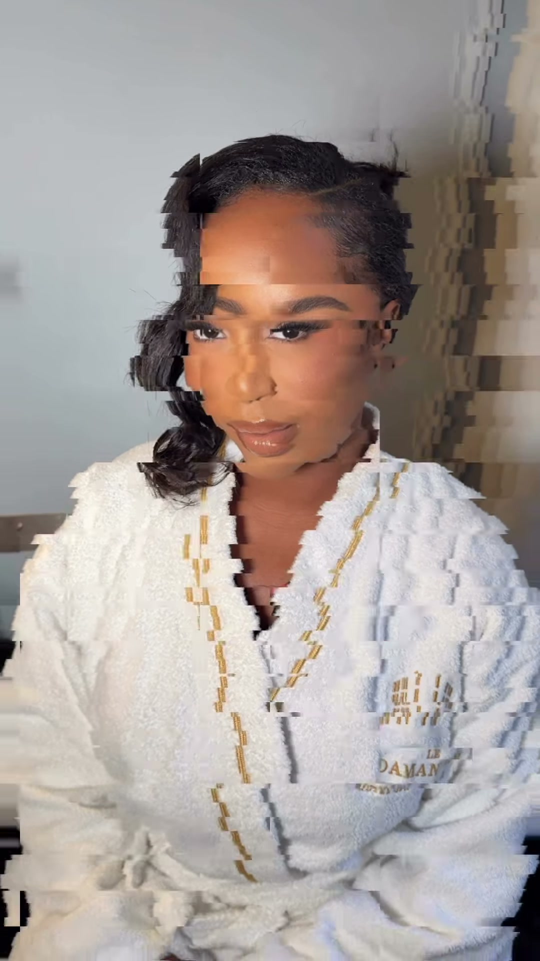 Vidéo Maquillage Full Glam chez DouSsR - Le Studio