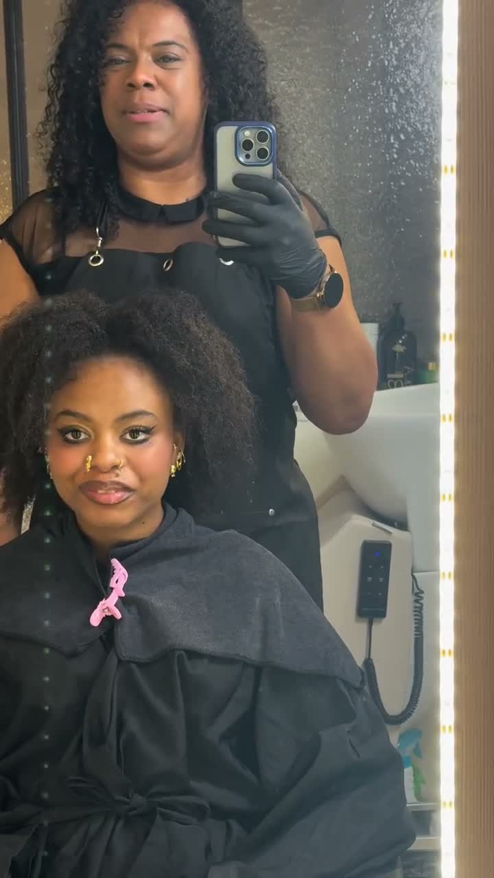 Vidéo Lissage cheveux court chez L'ADN du Lissage