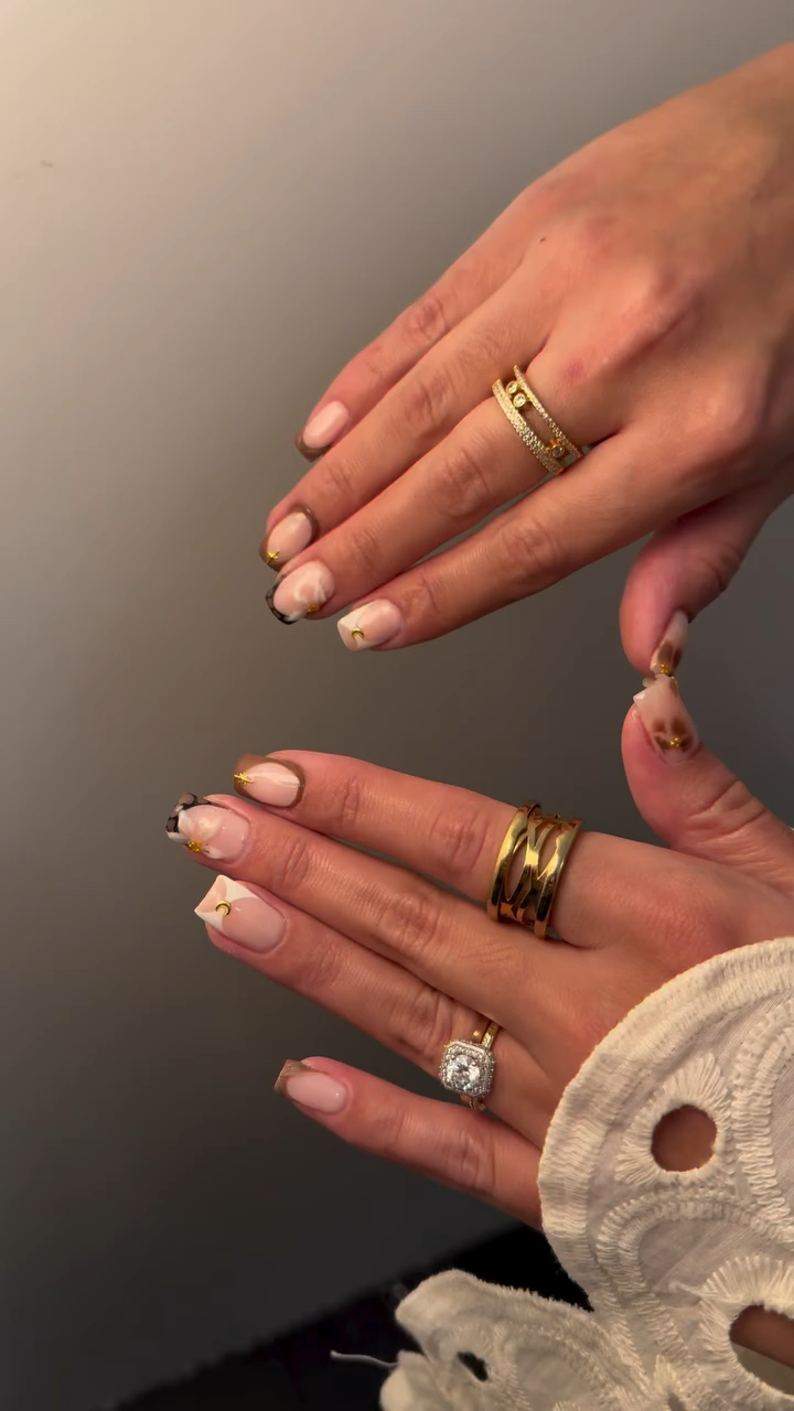 Vidéo Forfait beauté des mains - pieds avec vernis semi permanent chez Alyanails Paris
