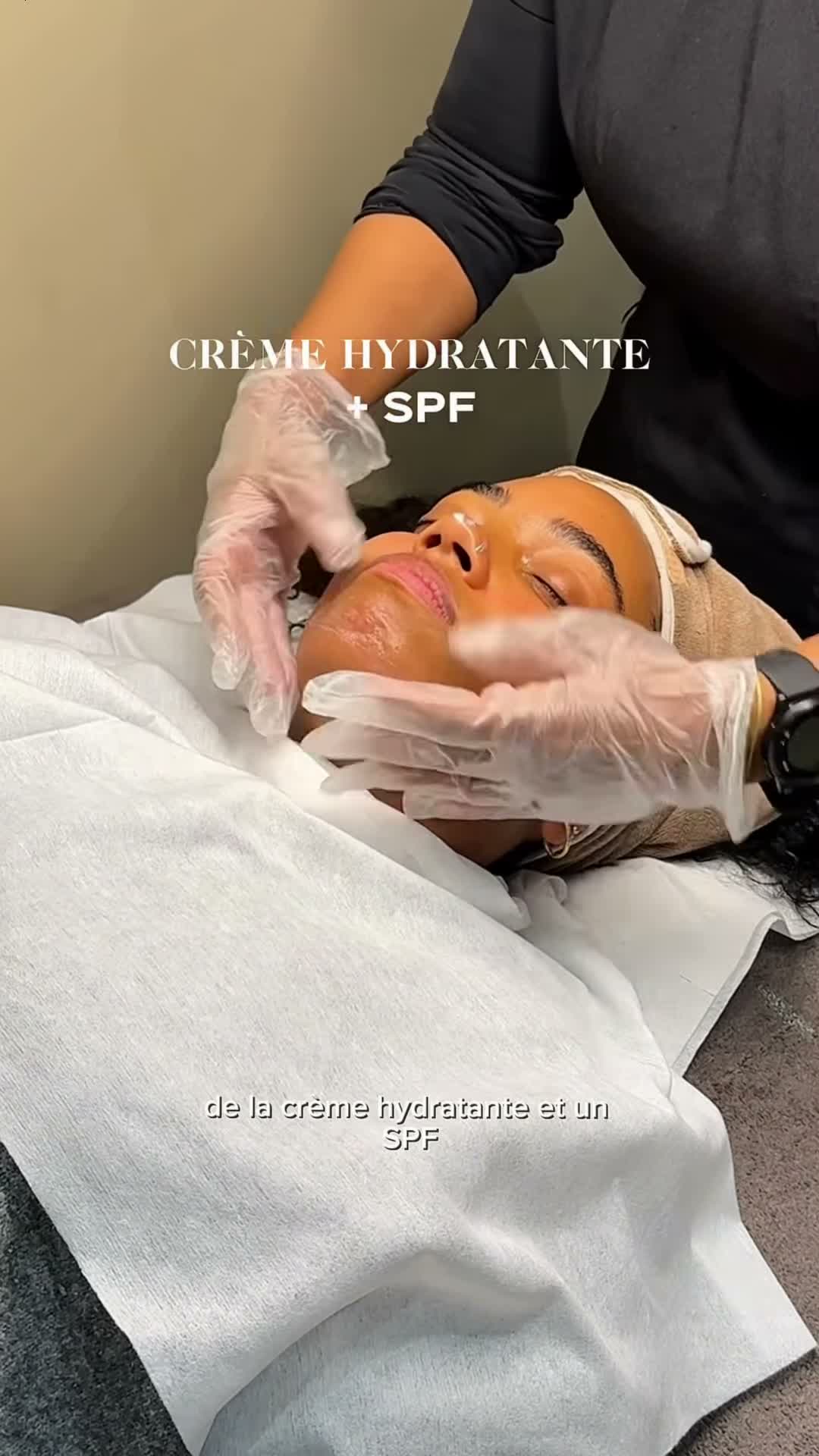 Vidéo Dermaplaning chez ABD Beauty