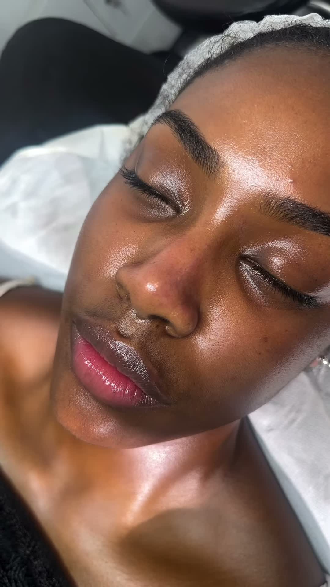 Vidéo 1 2 3 Glow chez Hello Beauty Paris