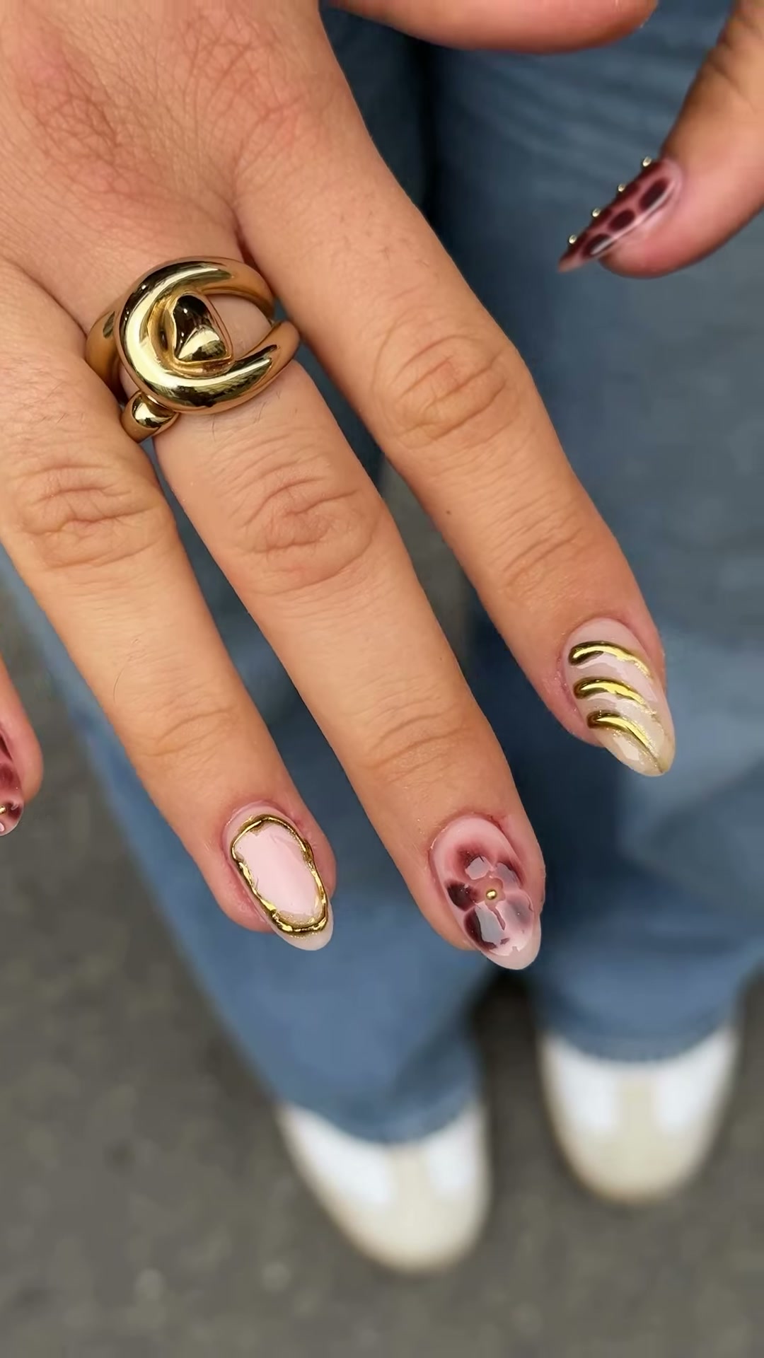 Vidéo Nail Art chez Rouge Levallois