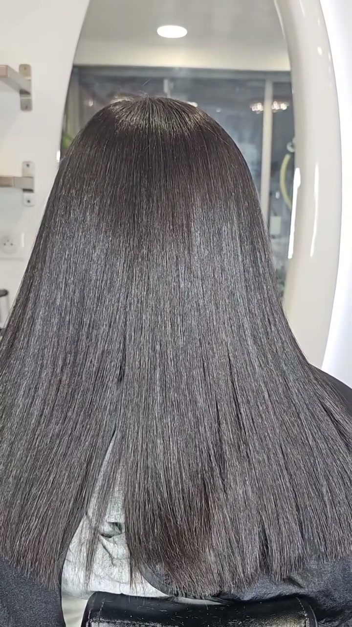 Vidéo Lissage sublima liss / soin lissant / cheveux mi longs chez Agathe Beauty Hair