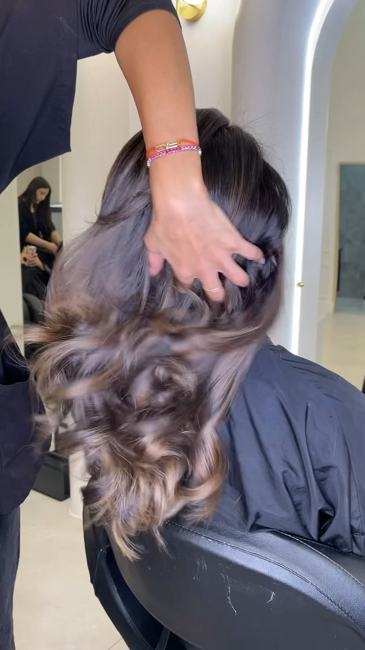 Vidéo Brushing chez Best new hair🌟