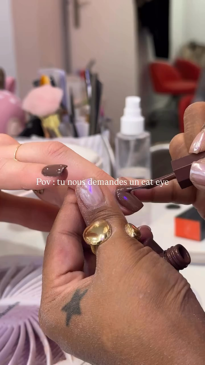 Vidéo Nail Art chez Rouge Paris 8