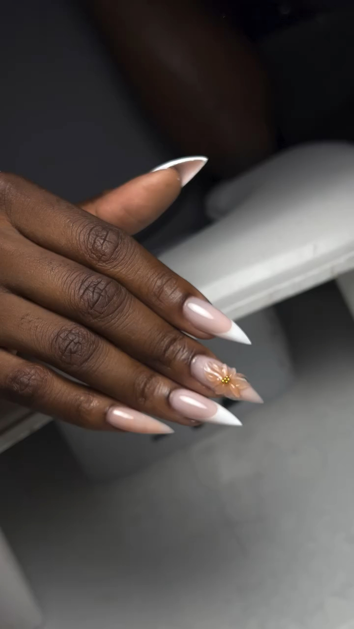 Vidéo GEL-X + nail art chez LU NAILZ