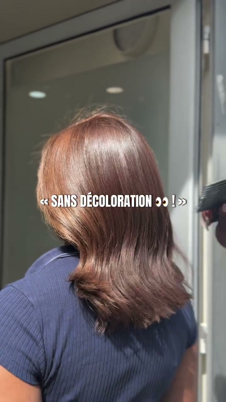 Vidéo Coloration Tête entière chez AIME HAIR STUDIO