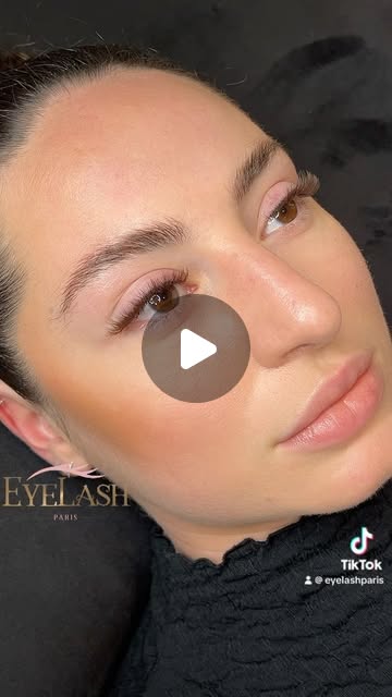 Vidéo Cils Couleurs / Pose Kim K, Fox Eyes, Wispy ... chez Eyelash Paris