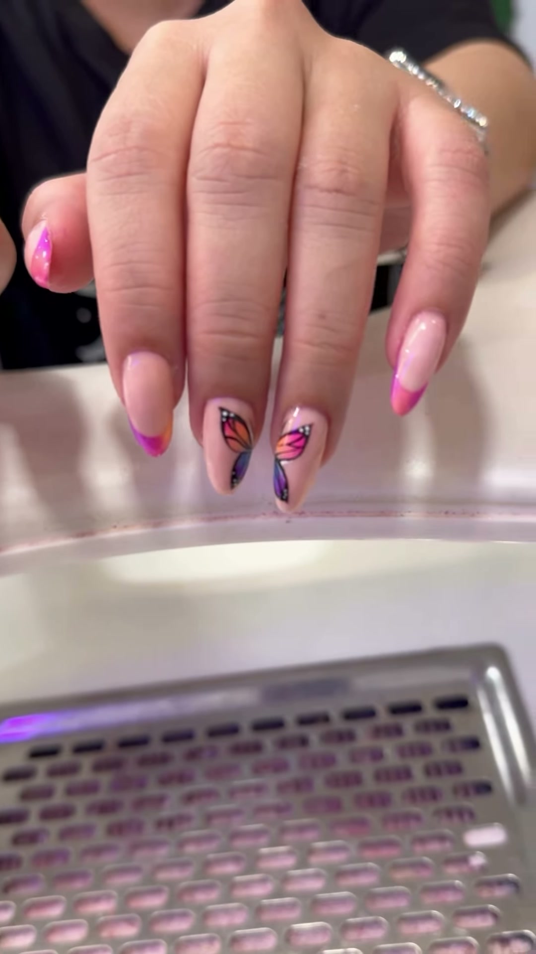 Vidéo Nail Art chez Rouge Paris 17 Batignolles