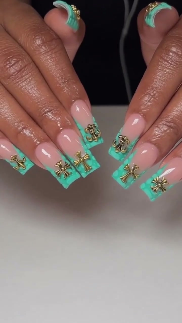 Vidéo Extension gel + semi chez Sekhmetbeauty