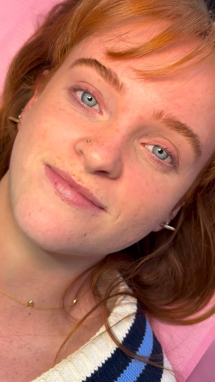 Vidéo Pose Russe chez Lashesby Kimy